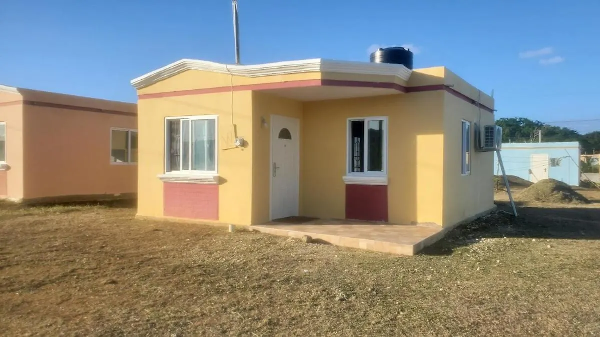 Little Yellow House location